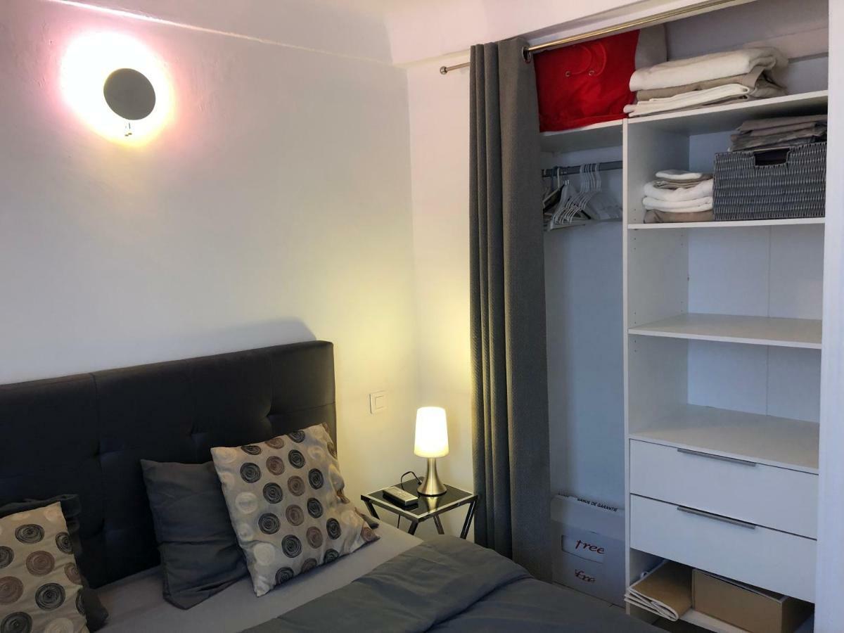 A Deux Pas Du Palais Des Festivals , Deux Pieces Dans Le Bas Du Quartier Historique Du Suquet A Apartment *