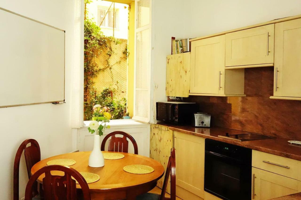 - A Deux Pas Du Palais Des Festivals Appartement
