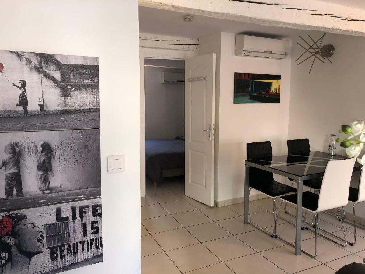 A Deux Pas Du Palais Des Festivals , Deux Pieces Dans Le Bas Du Quartier Historique Du Suquet A Apartment Cannes