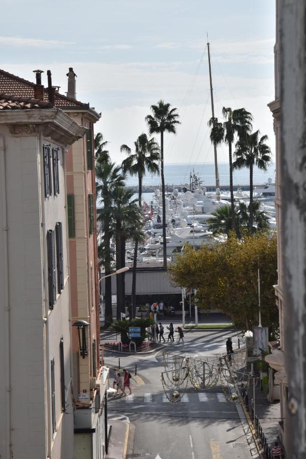 D'azur Near Palais Des Festivals *