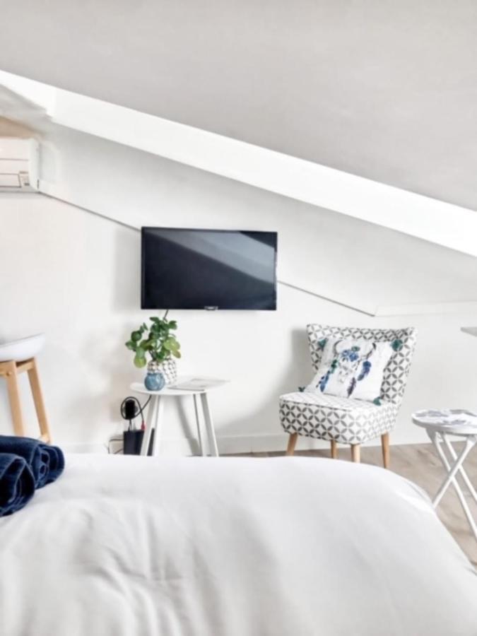 Apartment Marche Forville & Port 2 Personnes *