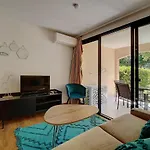 Immogroom - 2 Rooms - Renovated - Pool - Ac - Parking - Garden