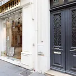 L\'Attique Des Artistes Yourhosthelper