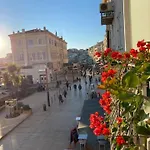 M.M.R. Au Coeur De La Vie Cannoise