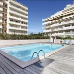 Studio Terrace Near Beach