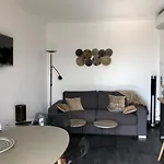 Cosy 42M With Balcony Nice View And Wifi
