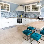 La Casa Blu By Connexion