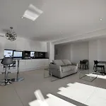Cannes Vue Mer T2 61M²+ Parking