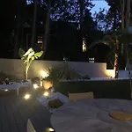 Charmant Appartement Avec Jardin A 10 Mn Du Palais