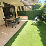 Magnifique Et Grand Studio, Piscine, Parking, Tres Calme Residence De Standing