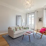 La Guitare 33 - Nice And Spacious 1Br Apartment In Center Of Cannes, Right Behind Grand Hotel