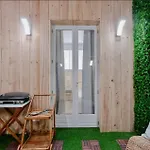 Beach Hut * Green Oasis With Private Patio 10 Min To Palais & Beaches * Pet Friendly