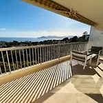 Large, Light And Modern 2 Bedroomed Apartment In Cannes With Sea Views, Pool And Lovely Terrace - 1503