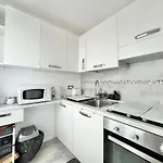 Downtown - Fully Equipped Studio - Wi-Fi And Air Conditioning