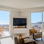 Appartement Avec Terrasse Et Vue Mer