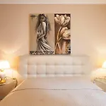 Carlton Riviera Apartment