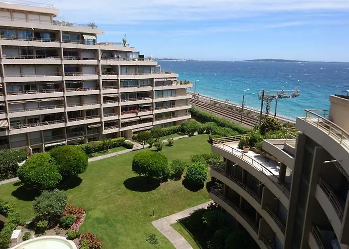 Beau studio vue Mer Cannes