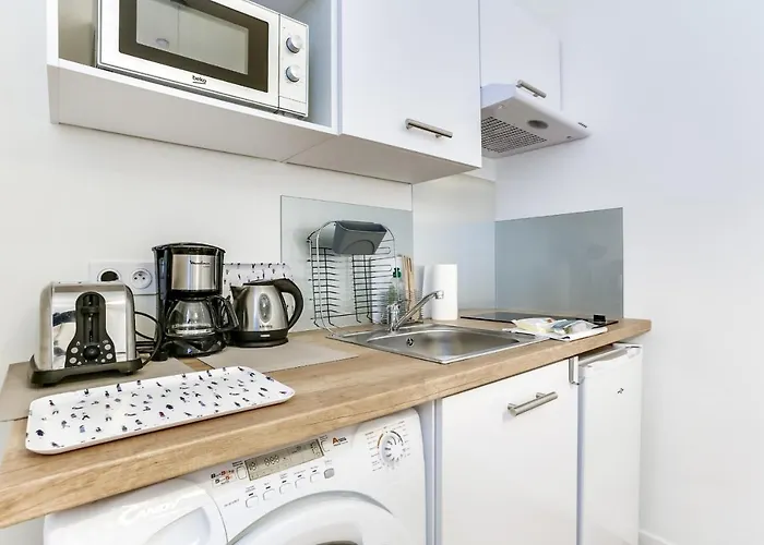 Immogroom - Renovated Studio - Modern - Wifi - Downtown