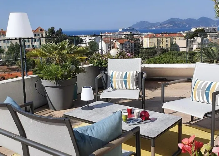 Sea View Penthouse With Terrace