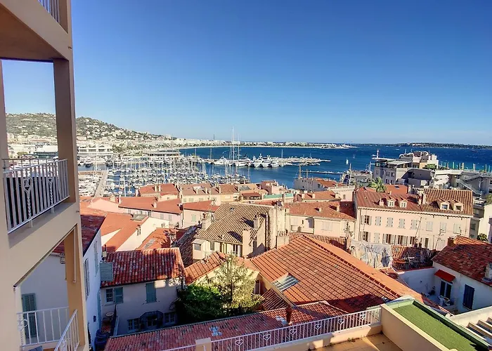 2 Bedroom, 2 Bathrooms Suquet With Sea View 314