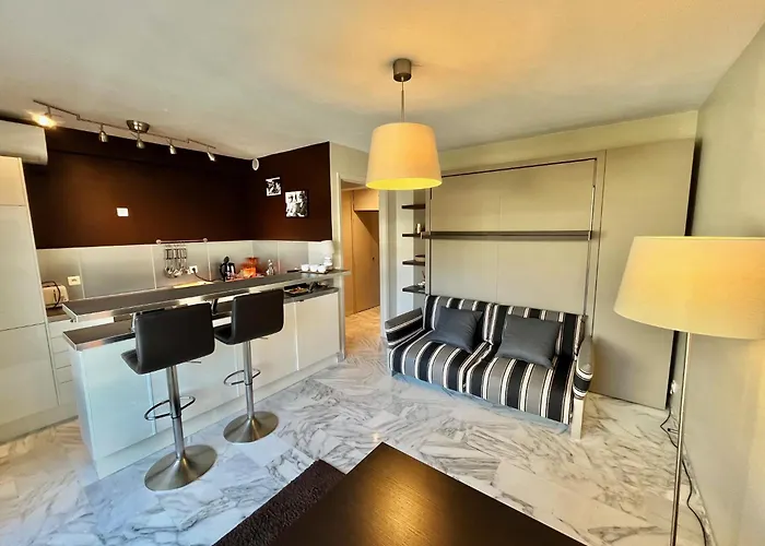 La Pepiniere, By Welcome To Cannes