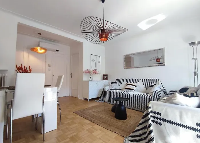 Cosy Vertigo Apartment Behind The Hotel Martinez
