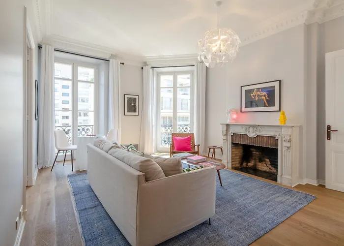 La Guitare 33 - Nice And Spacious 1Br Apartment In Center Of Cannes, Right Behind Grand Hotel