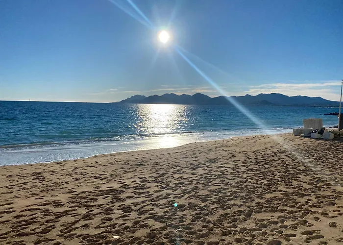 Agreable T2 Renove, Cannes Centre, Suquet, Plages