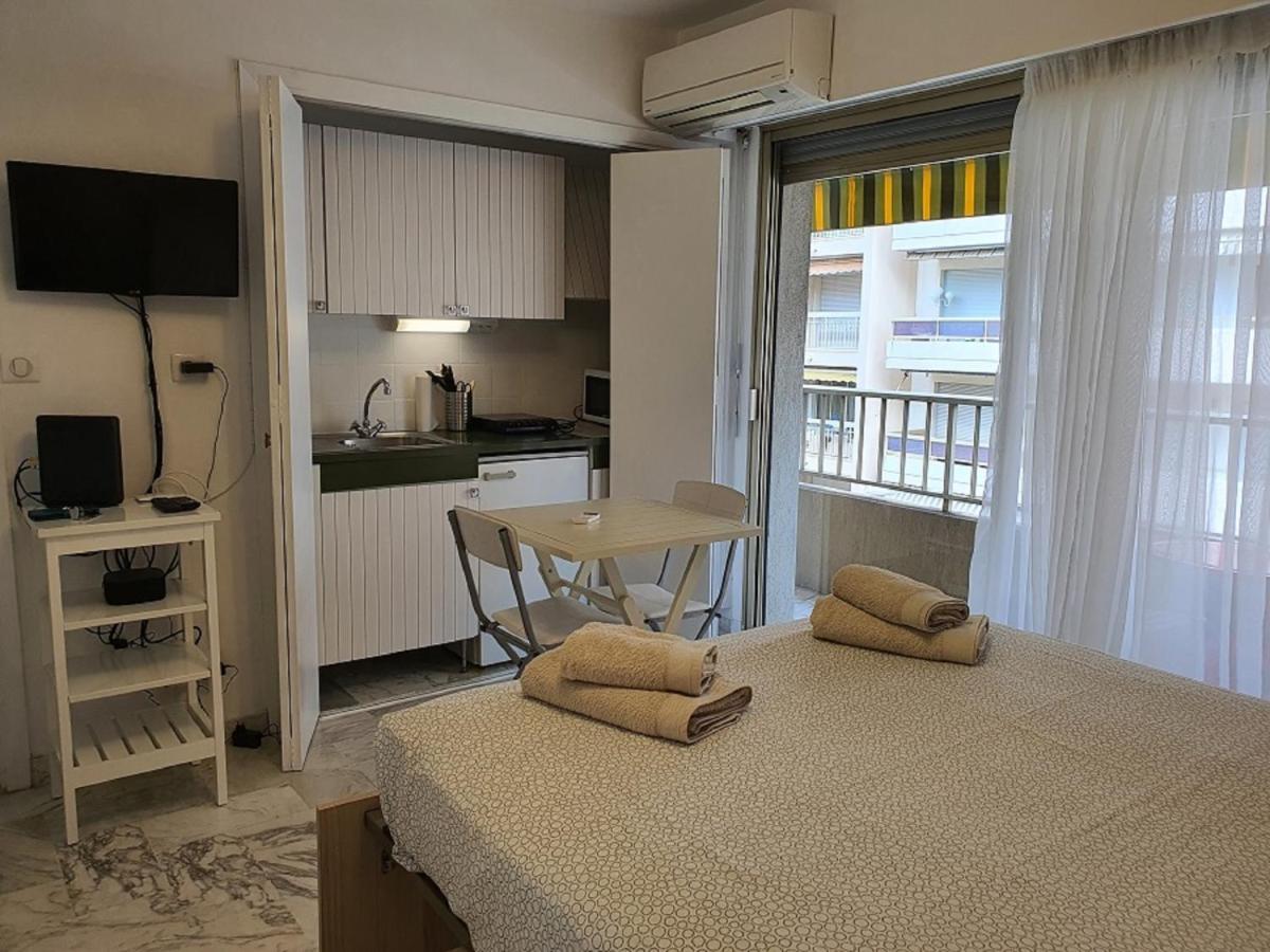 Branly 3, By Welcome To Apartment *