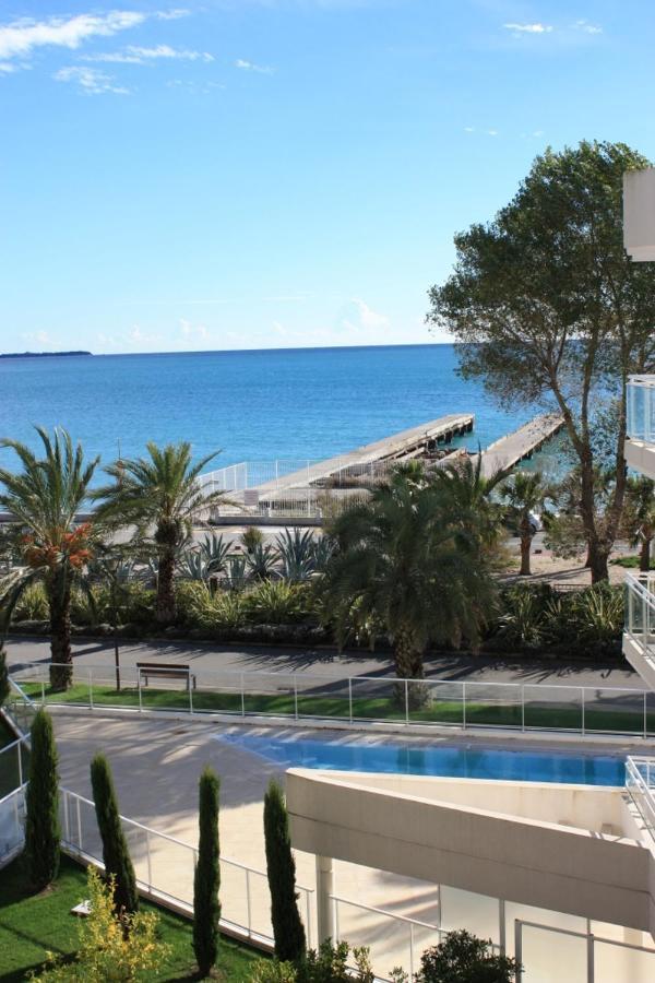 Royal Beach *