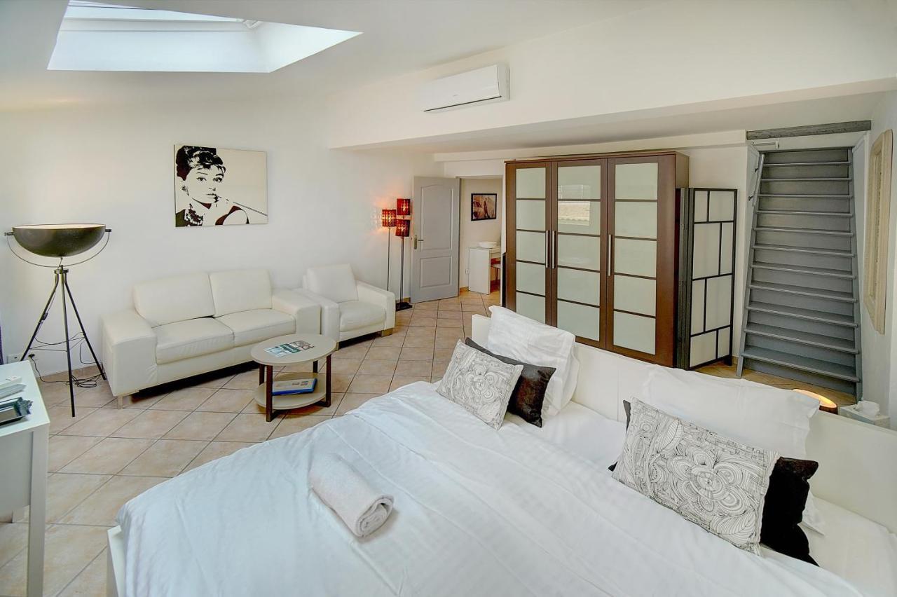 Immogroom- City Center- Ac - 5min From The Palaisrestaurant - Wifi
