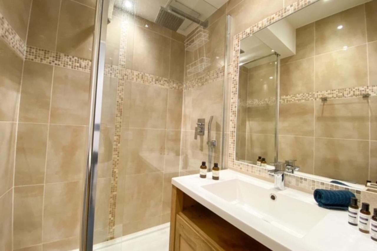 Apartment Quai St Pierre 2 Bedrooms Apt With Sea View *