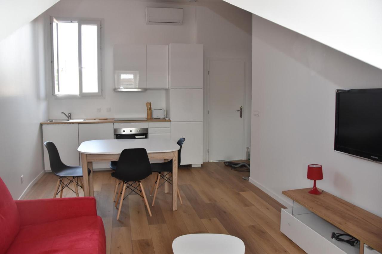 Appartement A 100 M De La