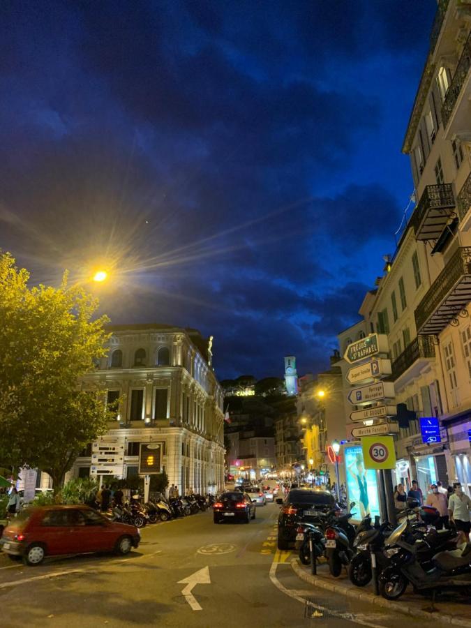 Rentcik * Cannes