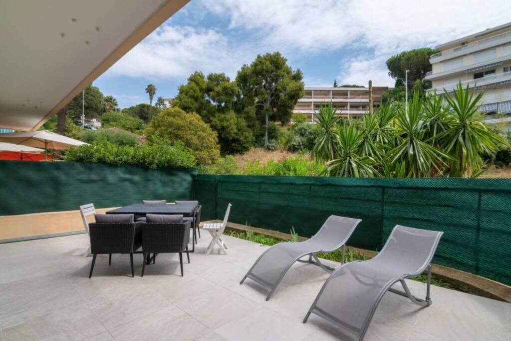Appt Moderne Avec Belle Terrasse Centre *