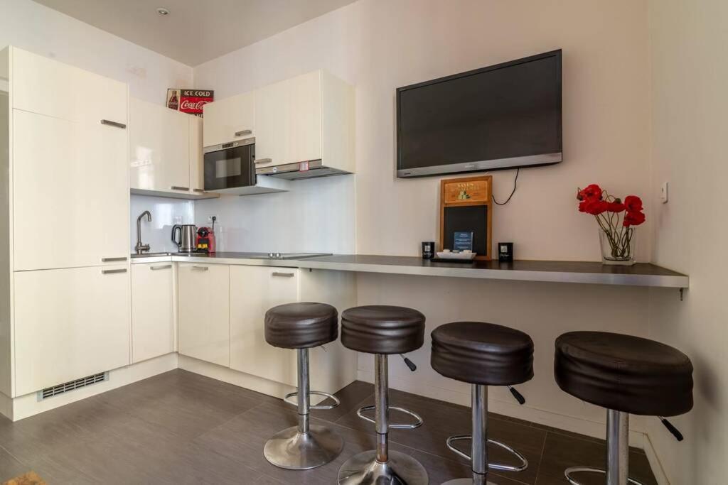 Appartement Lumineux Au Suquet Pour 3 Personnes *
