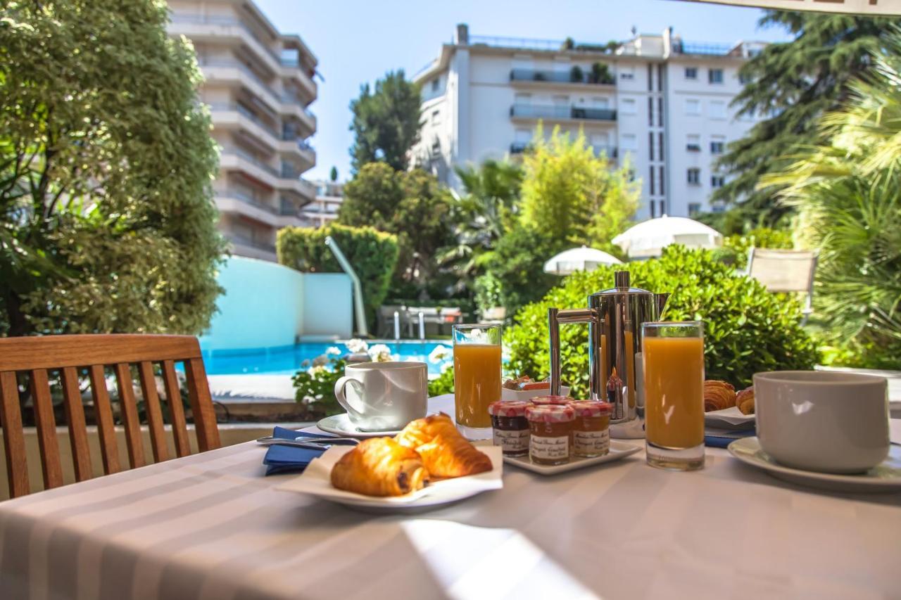 Victoria Hotel 4*