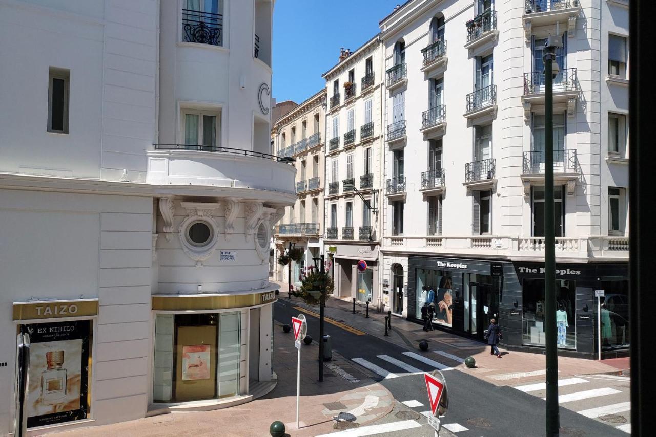 Victoria Hotel 4*