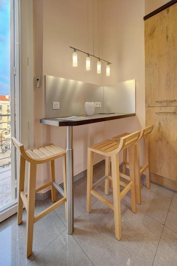 Immogroom- Sublime With Terrace- Close Shopsbar Apartment *