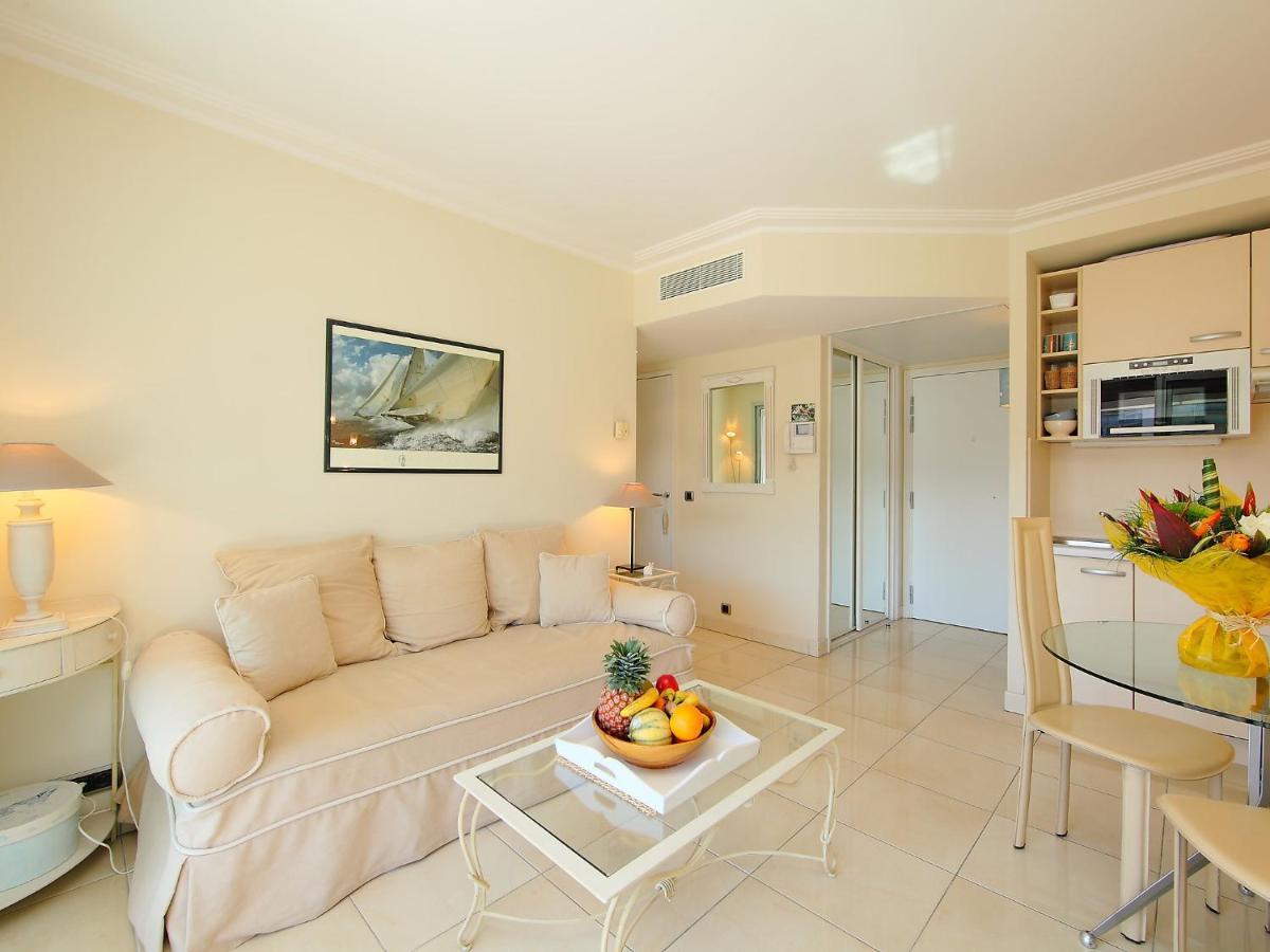 Cristal Croisette-1 By Interhome