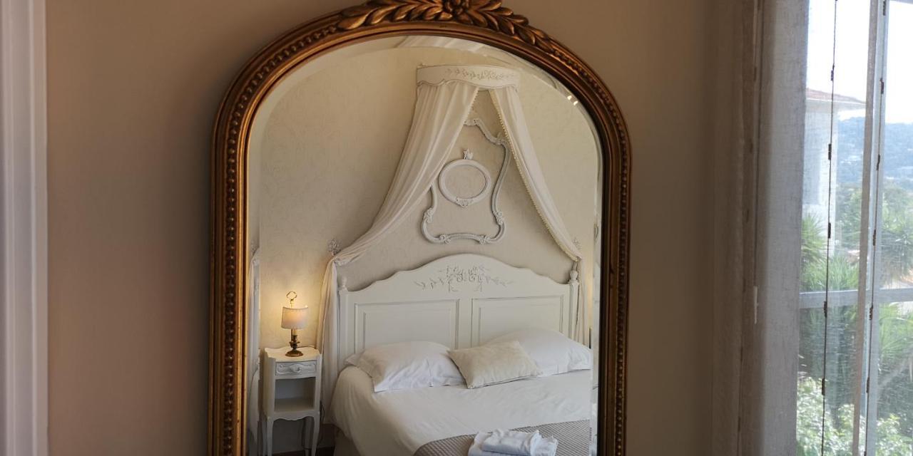 Couette-café Blanche 2*