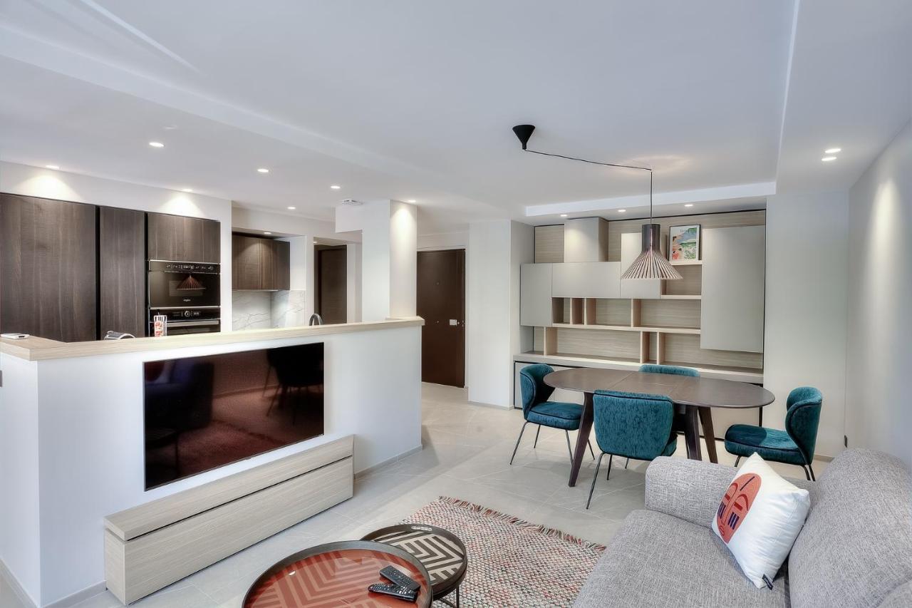 Luxury Flat With Balcony - Center * Cannes