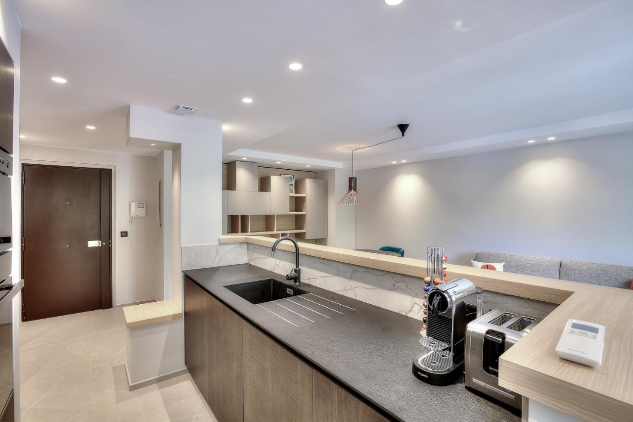 Luxury Flat With Balcony - Center * Cannes