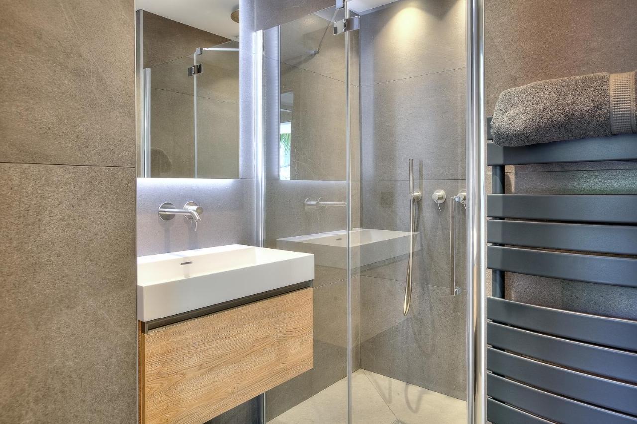 Luxury Flat With Balcony - Center Apartment *