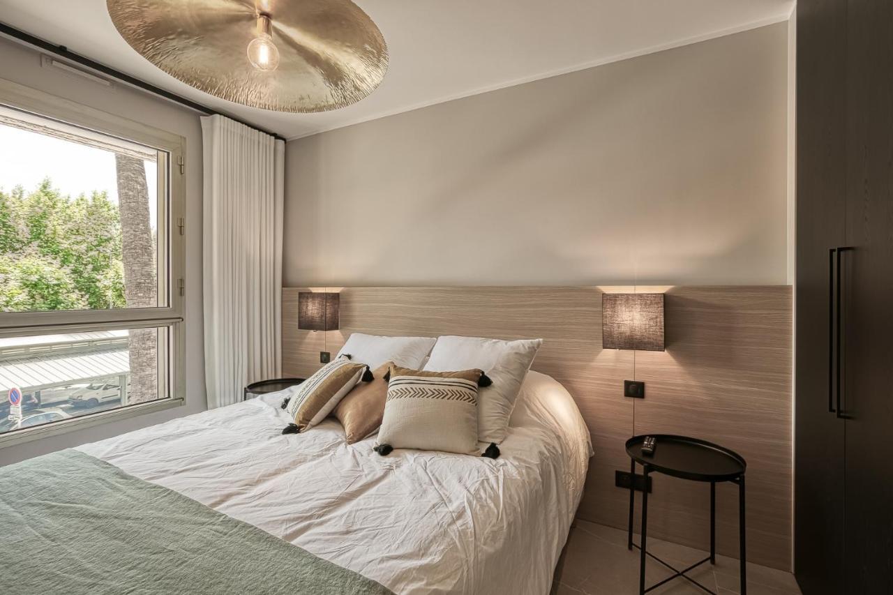 Luxury Flat With Balcony - Center *