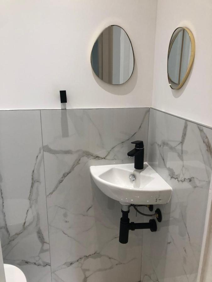 Apartment Contemporain A Avec Terrasse Et Parking 35 M²
