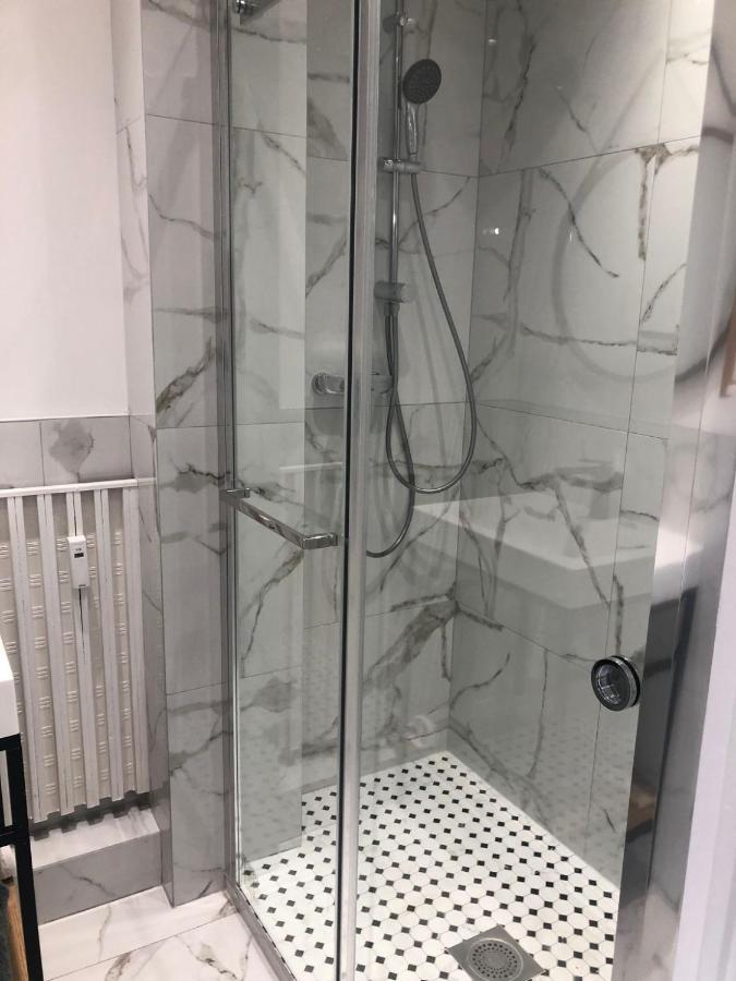 Contemporain A Avec Terrasse Et Parking 35 M² Apartment