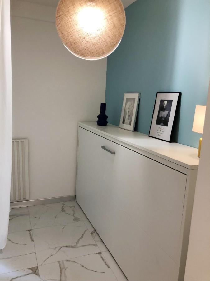 Apartment Contemporain A Avec Terrasse Et Parking 35 M²