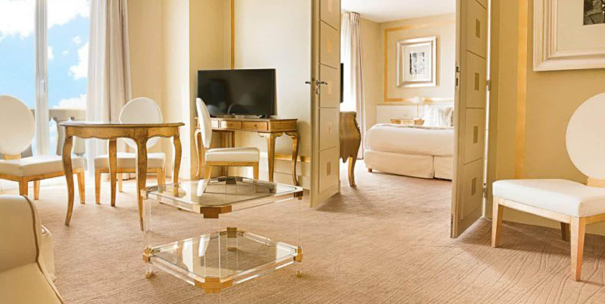 Renoir Hotel 4*