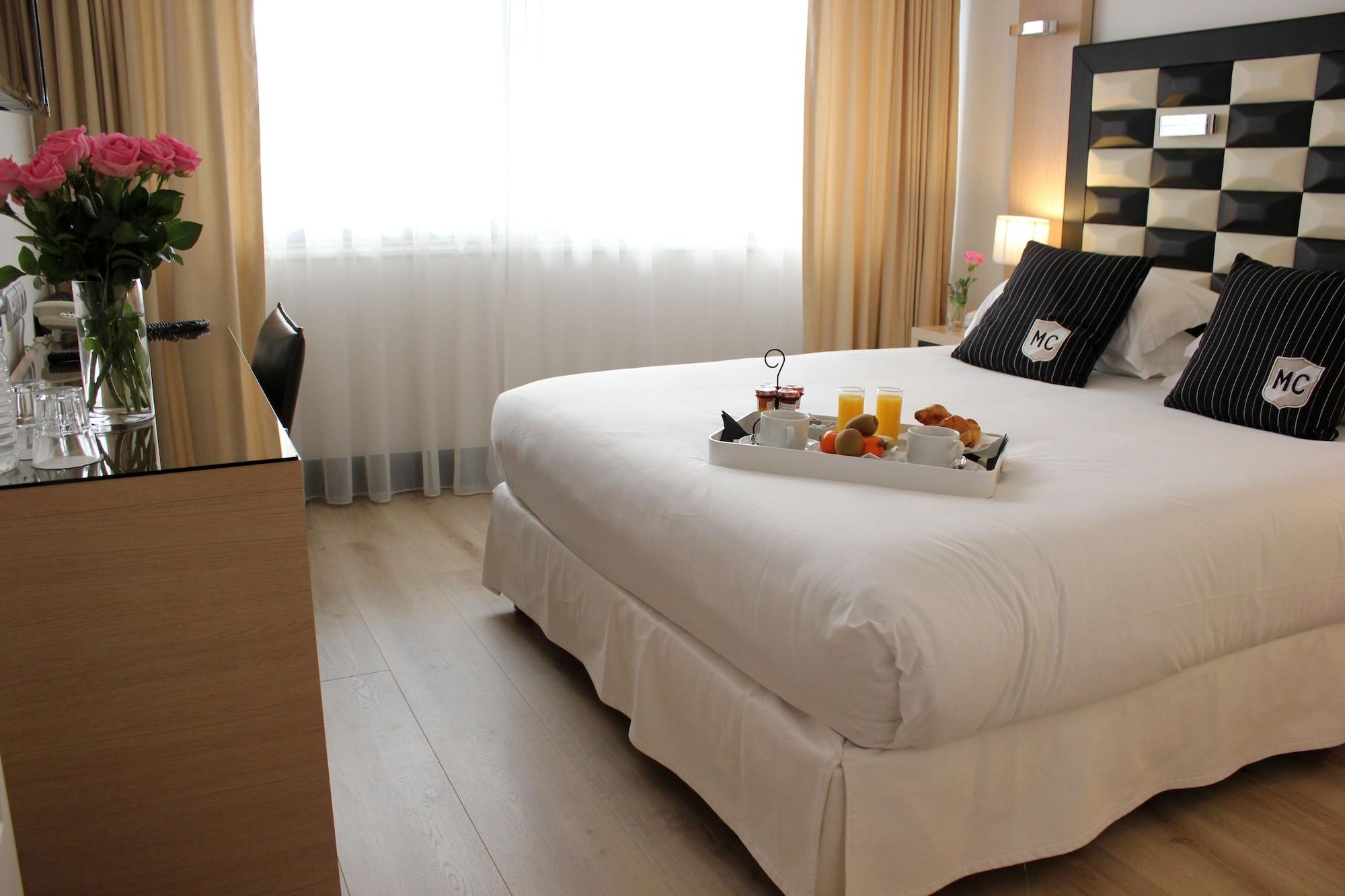 Victoria Hotel 4*